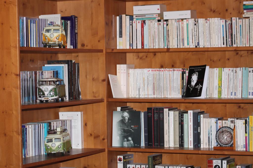 La Maison du Bonheur Anlhiac Eksteriør billede